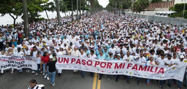 Marcha Nacional “Un paso por mi familia” moviliza a miles de participantes