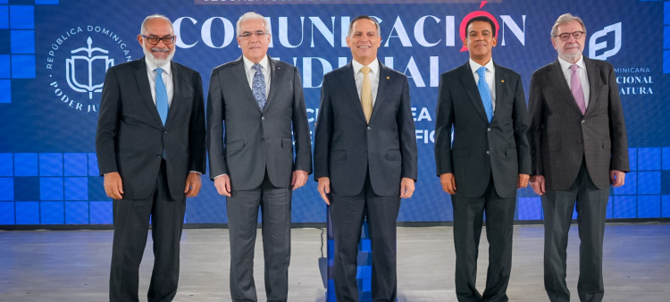 Alianza estratégica entre periodismo y justicia para defender la democracia ante el chantaje digital