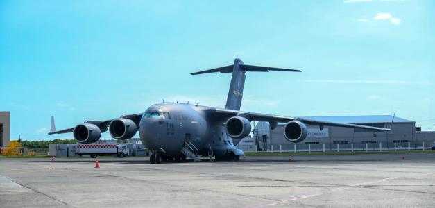 Características de las aeronaves KC-135 y C-130 de Estados Unidos para operaciones en República Dominicana