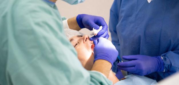 Detectar Hipertensión y Diabetes en Consultas Dentales: Una Realidad Sorprendente