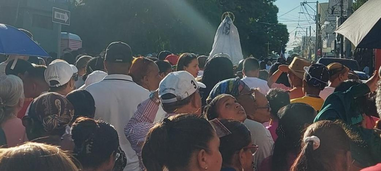 La devoción a Nuestra Señora de Regla fortalece la comunidad de Baní