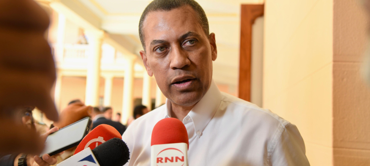 Advertencia de Gómez Mazara: Críticas de Pacheco podrían ser aprovechadas por opositores del PRM