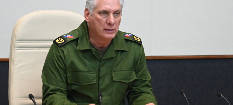 El presidente de Cuba niega negociaciones en curso con Estados Unidos tras presiones de Trump