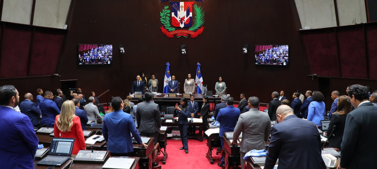 El Congreso autoriza el pago de deudas a constructores de obras sin contratos
