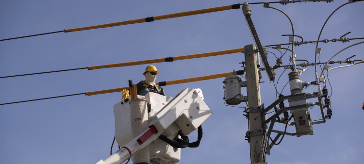 Inyección de RD$13,800 millones para estabilizar tarifa eléctrica