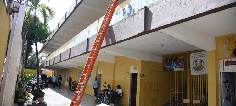 Remodelación de 261 centros educativos por la Dirección de Infraestructura Escolar.