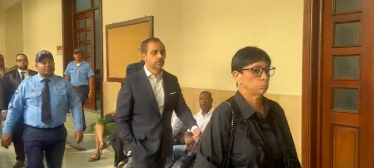Presentación de acusación particular contra empresa de gestión de fondos de Jet Set por abogado de víctimas