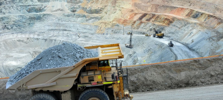 Inversiones de Empresarios Dominicanos en Proyectos Mineros