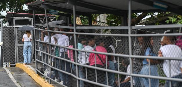 Siete extranjeros de distintas nacionalidades son liberados en Venezuela tras ser detenidos por Nicolás Maduro
