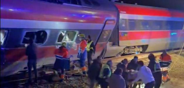 Tragedia en Córdoba: 21 muertos por descarrilamiento de trenes