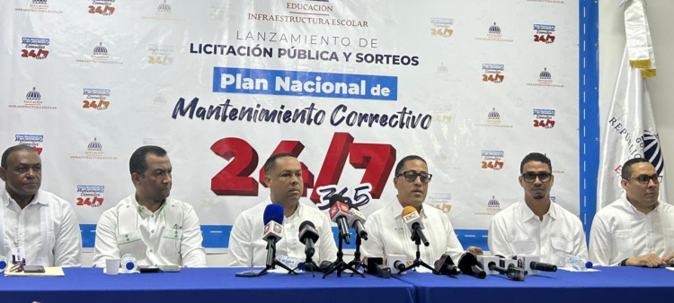 Licitación para el mantenimiento de 490 centros educativos