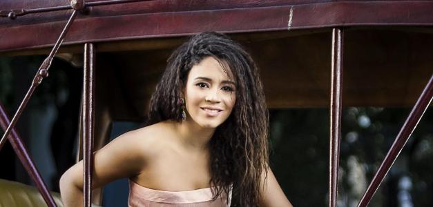 Stephany Ortega: La talentosa cantante dominicana triunfa en Europa.