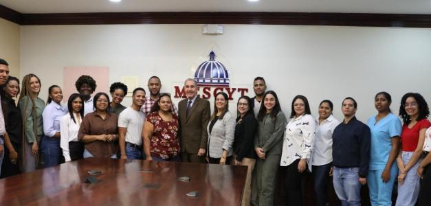 Programa de Inmersión en Portugués del MESCYT: 36 Estudiantes Seleccionados