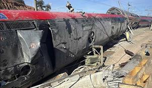 Investigación en curso sobre las causas del choque de dos trenes en España: al menos 40 fallecidos