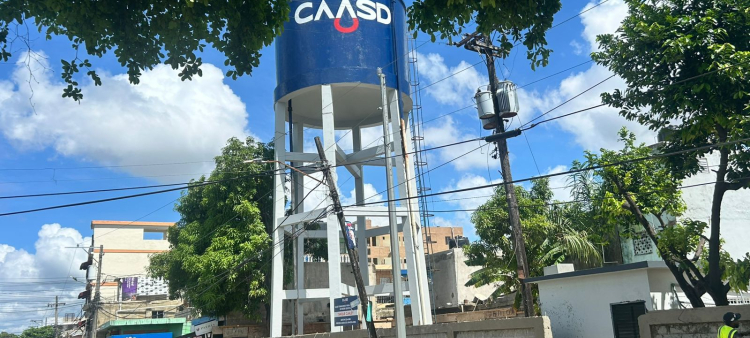 Residentes de Monumental solicitan intervención de la CAASD por falta de suministro de agua