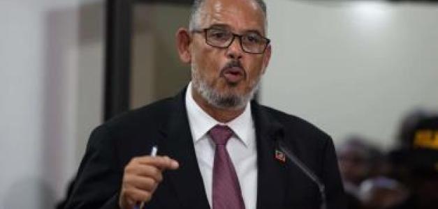 Inicio del proceso de destitución del primer ministro haitiano por el Consejo de Transición