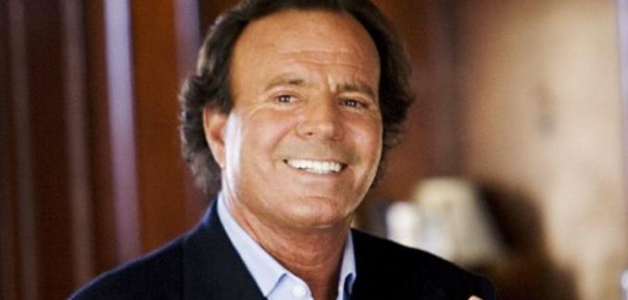 Los abogados de Julio Iglesias denuncian un “linchamiento público”.