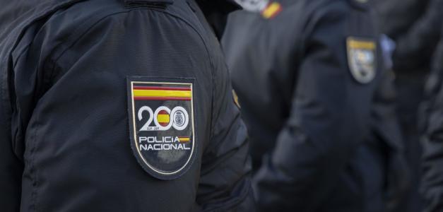 Dominicano implicado en estafa en España haciéndose pasar por eclesiástico