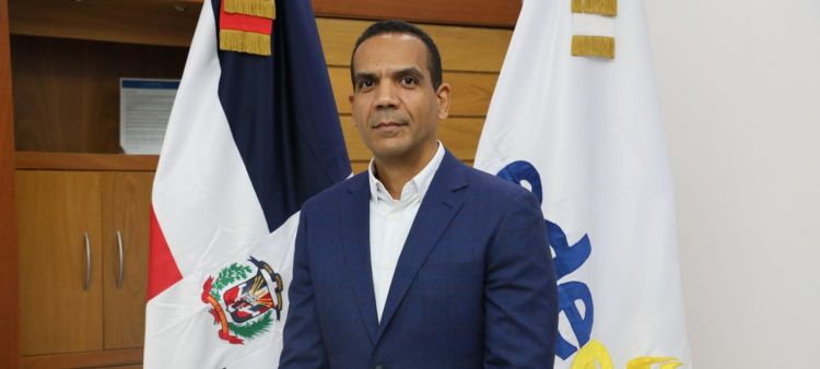 Renuncia de Mario Pizarro como Gerente de EdeEste; Emilio Contreras designado en su lugar