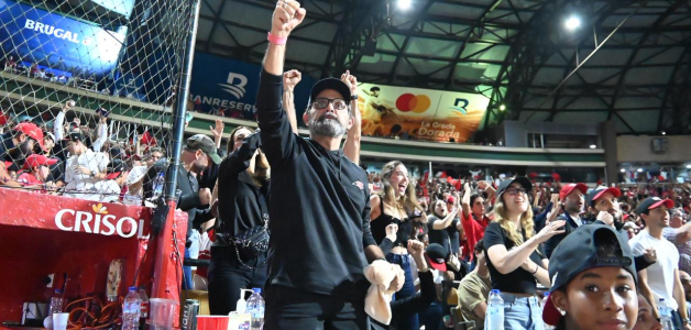 Bonetti celebra al Escogido: un mensaje sobre historia y leyendas