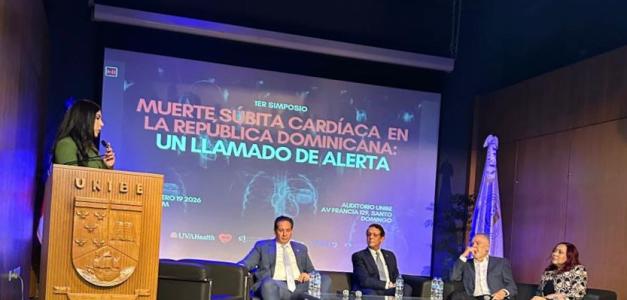 Advertencia de Expertos: Falta de Desfibriladores Puede Causar Muerte Súbita Cardíaca en RD
