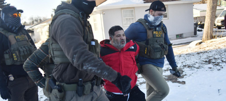 Empresas contratadas por la administración Trump para deportaciones masivas