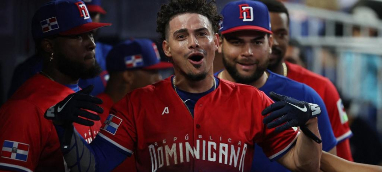 4 Jugadores Pendientes en el Roster de la RD para el Clásico de Béisbol: ¿Quiénes Podrían Ser?