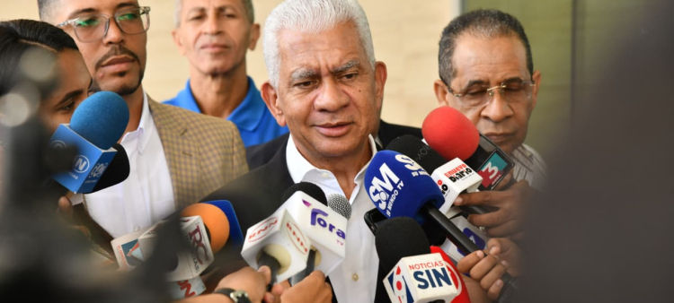 Llamado a Aerodom por retrasos de obra: Presidente del Senado alza la voz
