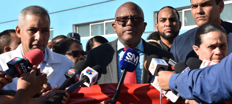 Colegio Médico exige explicaciones por detención de pediatra en el Robert Reid Cabral