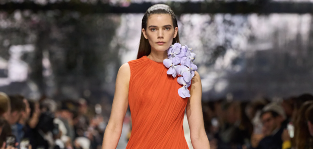 El impacto del color rojo en la moda: una expresión vibrante de la vida.