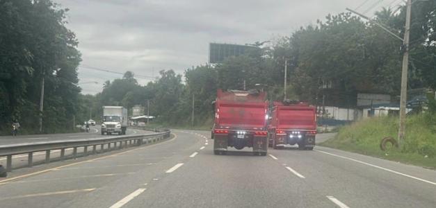 Multa de RD$10,000 para Camiones y Patanas en Carril Izquierdo