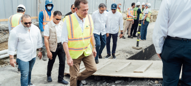 Supervisión de retrasos en obras de la calle Del Sol por orden de Abinader.