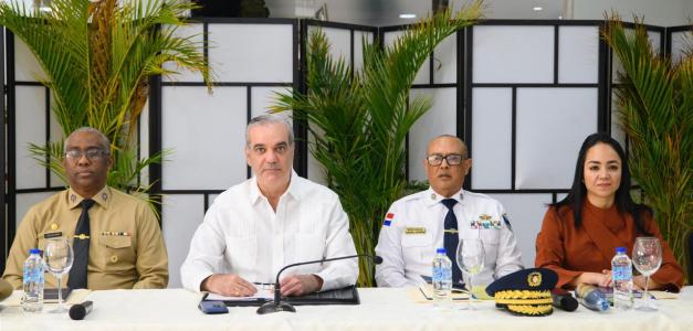 La Fuerza de Tarea excluye tema de exsupervisor de la DEA acusado en EEUU en reunión con Abinader