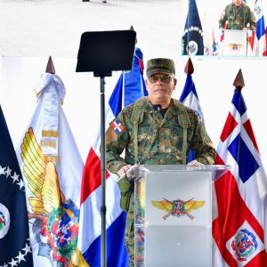 Valoración del Ministro de Defensa sobre la entrega de equipos militares a las Fuerzas Armadas