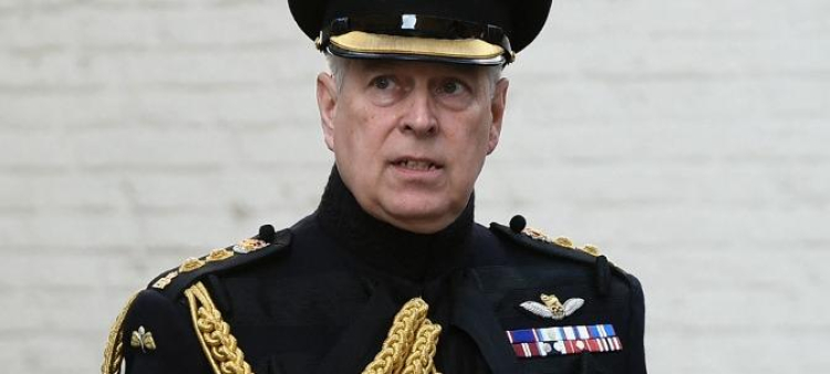 De héroe de las Malvinas a bochorno real: el declive del príncipe Andrés