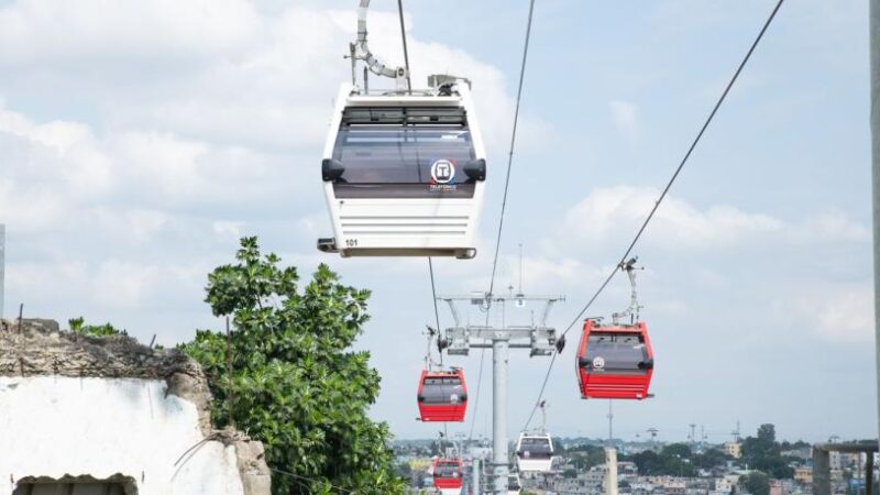 Paralización de la Línea 1 del Teleférico de Santo Domingo por Fallas en el Motor de Socorro