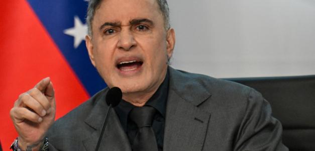Renuncias del Fiscal General y Defensor del Pueblo de Venezuela