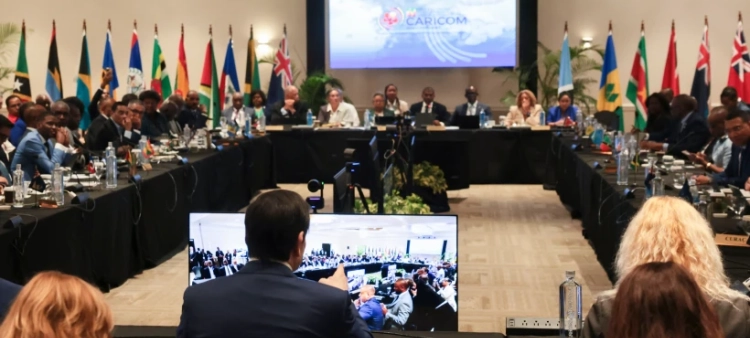 Estados Unidos flexibiliza el embargo petrolero hacia Cuba