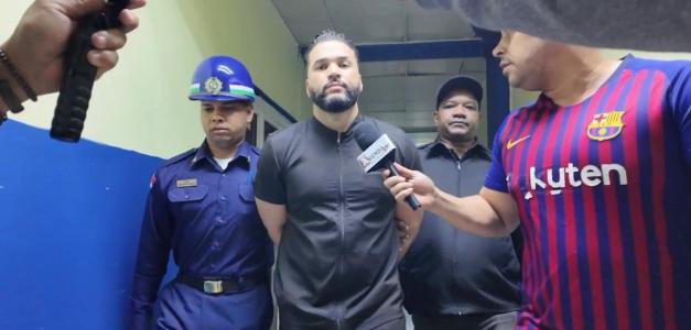 Médico acusado de abuso sexual en Las Guáranas recibe tres meses de prisión preventiva