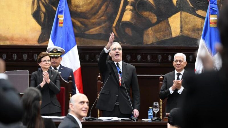 Abinader apunta a Senasa y promete recuperar fondos robados: “En este gobierno no hay intocables”