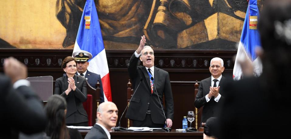Abinader apunta a Senasa y promete recuperar fondos robados: “En este gobierno no hay intocables”