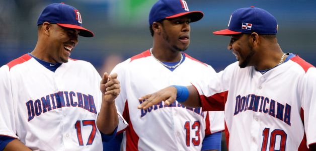 Los Latinos, Aficionados Más Apasionados del Béisbol en el Inicio del Clásico