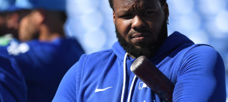 El deseo de Vladdy Guerrero Jr.: sorprender a su padre con el uniforme de RD en el Clásico