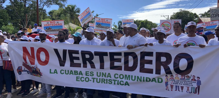 Protesta de La Cuaba contra vertedero en el Palacio Nacional