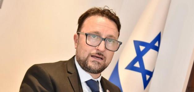 El embajador israelí comenta sobre la muerte del ayatolá Jamenei: Justicia para los inocentes fallecidos.