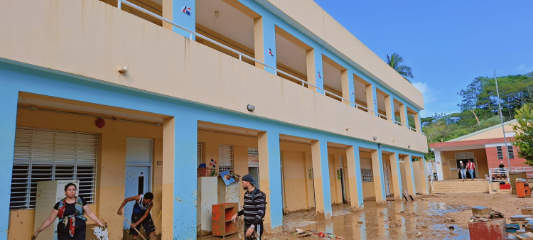 Rehabilitación de siete escuelas afectadas por inundaciones en Gaspar Hernández