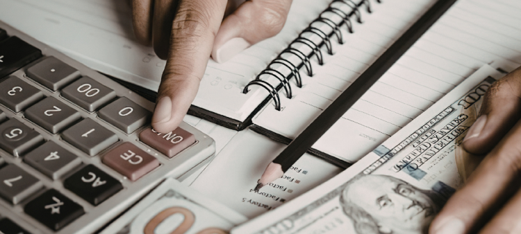 La importancia de un marco fiscal estable y sostenible para las industrias