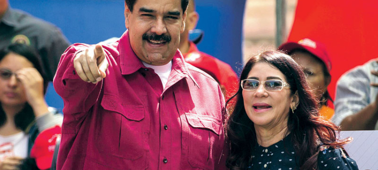 Cilia Flores respalda a Maduro para desestimar caso