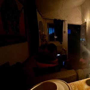 Apagones de hasta siete horas impactan varios sectores