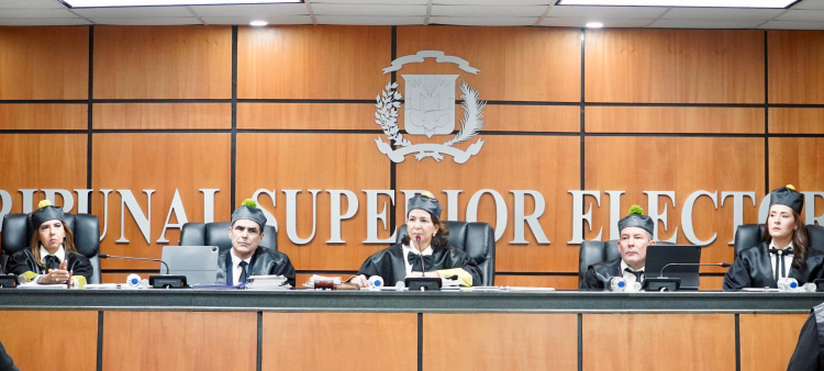 Conflictos internos de PLD, Fuerza del Pueblo y Justicia Social en la agenda de la TSE